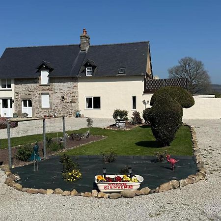 Maison La Touchardiere Barenton Exterior photo